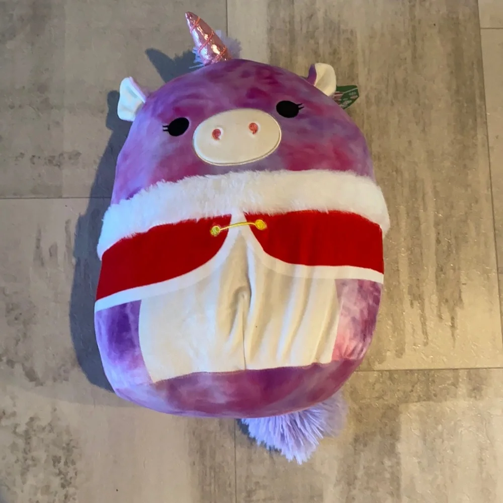 2022 Christmas Lola Squishmallow - Picture 2 of 5